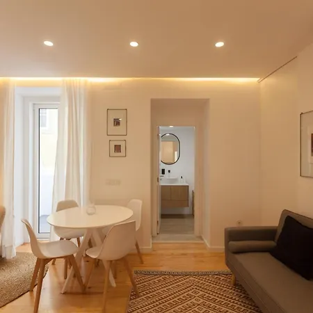 Flh Alcantara Elegant Charm With Balcony Апартаменты