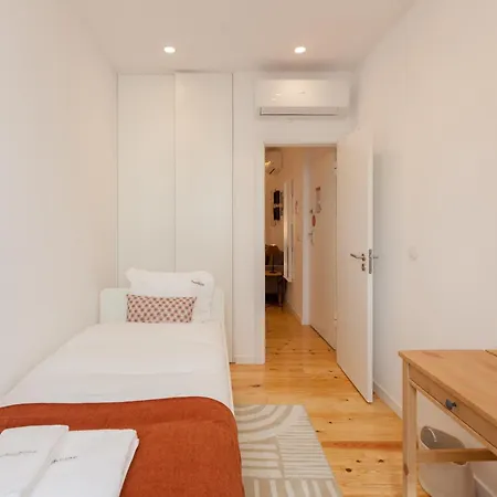 Flh Alcantara Elegant Charm With Balcony * リスボン